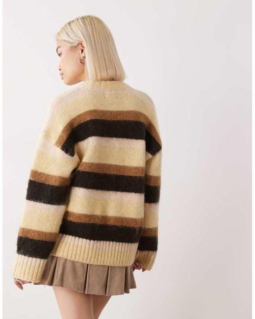Maglione Soffice Oversize A Righe Burro di Monki in Natural