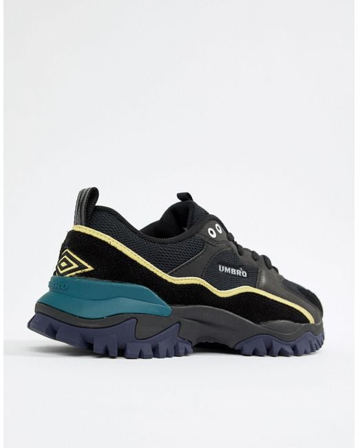 Umbro Leather Bumpy Sneakers in Black 