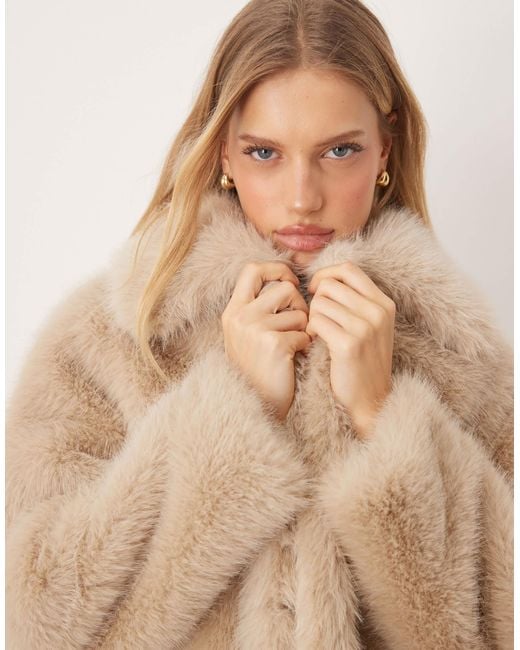 【Gina 2016-17Winter掲載】 フェイクムートンショールコート Gina Tricot Faux Fur Jacket in Natural | Lyst