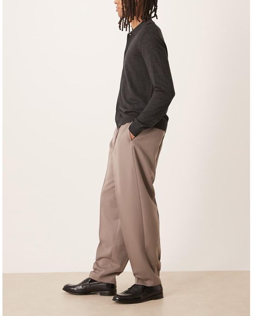 Pantalones De Vestir De Corte Tapered Extragrande Con Pinzas Delanteras Y Cinturilla Elástica De ASOS de hombre de color Brown
