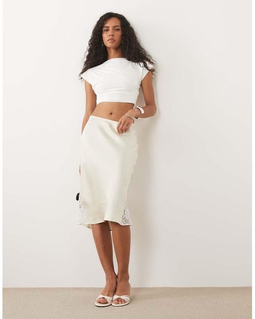 Missy Empire Brown Twist Back Detail Crop Top
