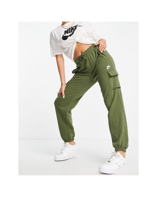 Nike Essential Fleece Cargo joggers in Green Lyst