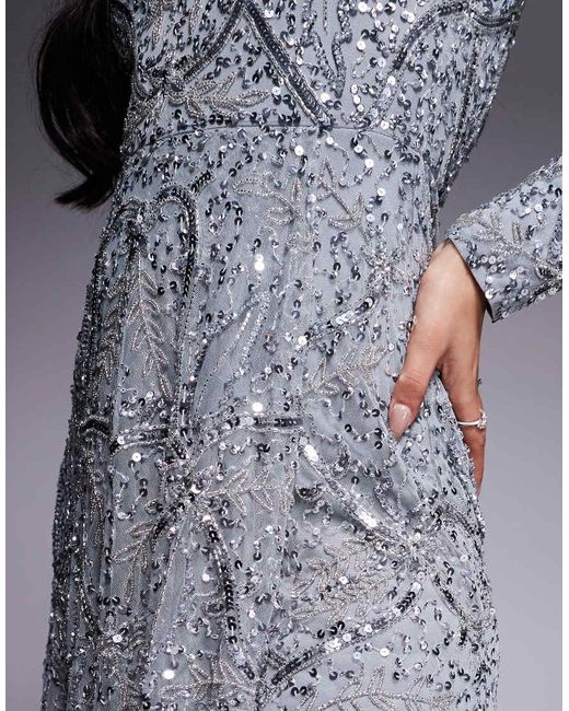 Hanaa di Beauut in Gray