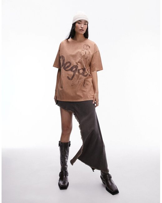 Camiseta marrón extragrande con estampado gráfico artístico TOPSHOP de color Brown