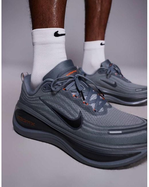 Nike Red Vomero Plus Trainers for men
