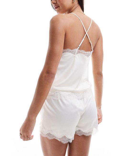 Chelsea Peers White – braut-set aus satin mit camisole und shorts