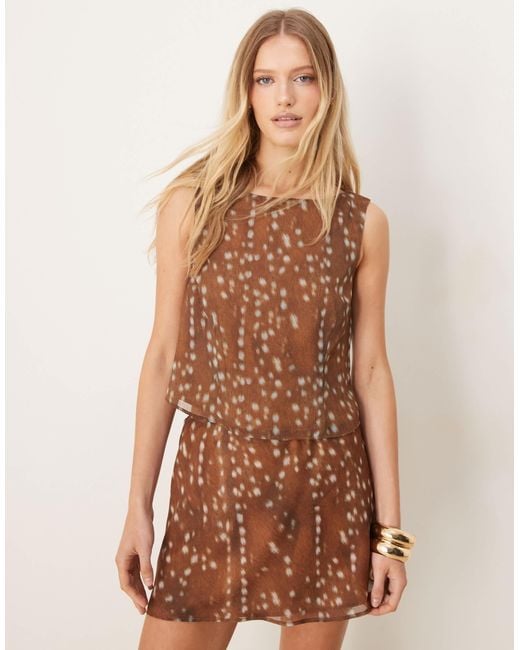 Débardeur d'ensemble en mousseline froissée à imprimé daim ASOS en coloris Brown