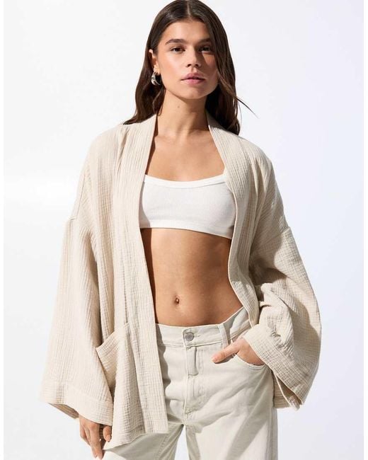 Giacca Morbida Stile Kimono Color Pietra di Pull&Bear in Natural