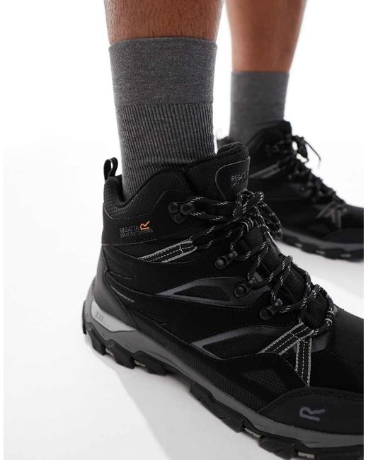 Regatta White Holcombe Iii Waterproof Walking Boot for men