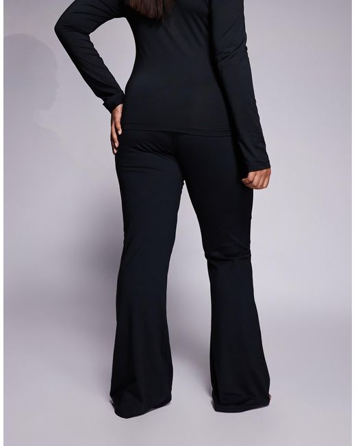 4505 Black Curve – icon – weiche, ausgestellte yoga-leggings