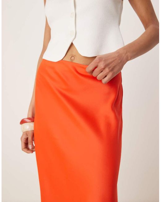 Falda Midi Rojo Tomate De Satén De Y.A.S de color Orange