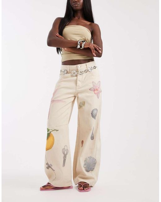 Muse Assembly Natural Bay Barrell Leg Graphic Jeans
