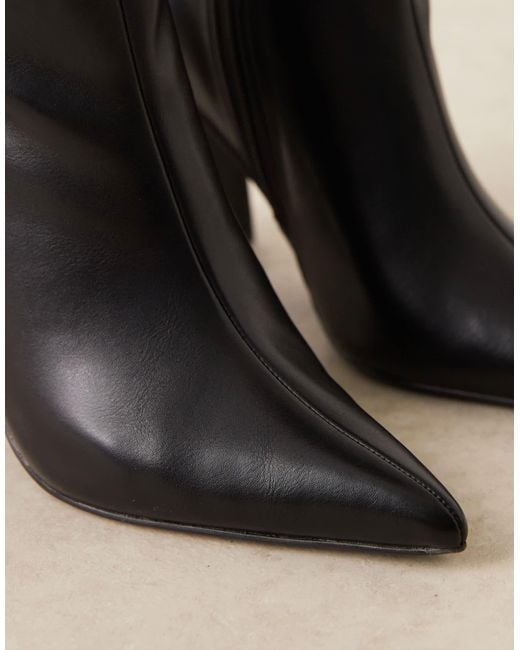 Glamorous Natural Pointed Knee Boots