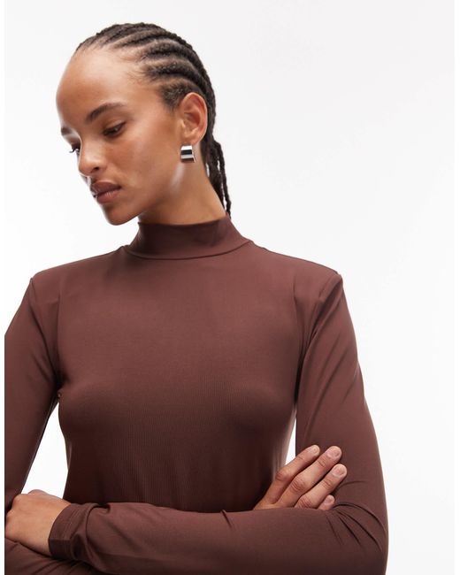 Body près du corps à manches longues avec épaulettes et col montant - chocolat ASOS en coloris Purple