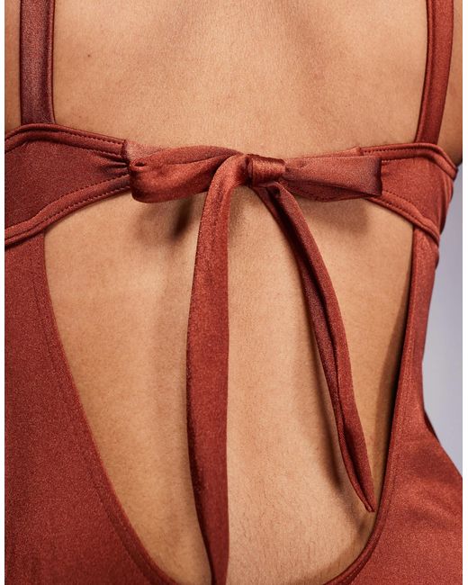 ASOS Red – fuller bust – simone – glänzender, wattierter bügel-badeanzug