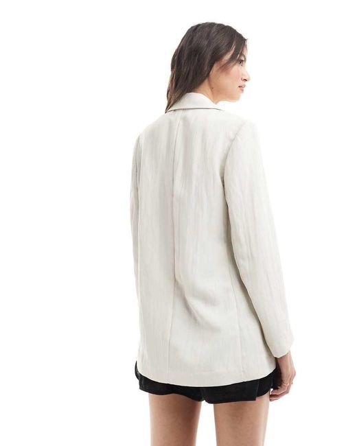 Blazer Stropicciato Color Pietra di Stradivarius in White