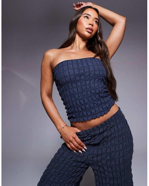 Top Oscuro Con Escote Palabra De Honor De Tejido Texturizado De River Island de color Blue