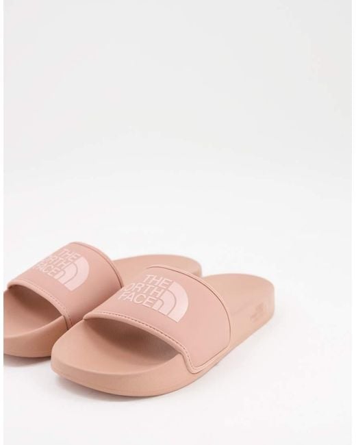 The North Face Base Camp Iii - Slippers in het Pink