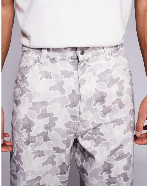Vaqueros Grises De Corte Recto Suelto Con Estampado De Camuflaje De ASOS de hombre de color Gray
