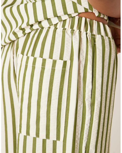 ASOS Natural – gerade geschnittene seersucker-hose mit khaki streifen, kombiteil