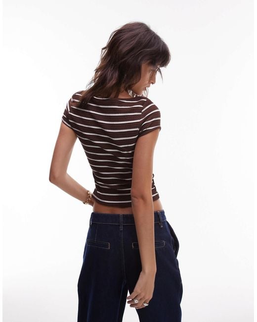 T-shirt crop top texturé à encolure bateau côtelée et rayures - marron et crème ASOS en coloris Red