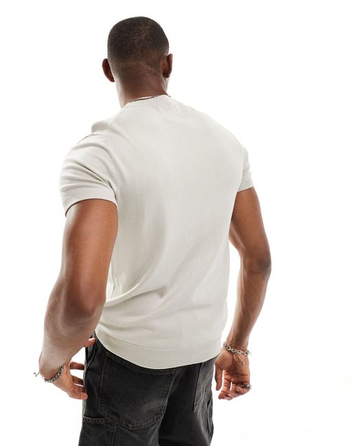 Pull&Bear – körperbetontes t-shirt aus feinstrick in White für Herren