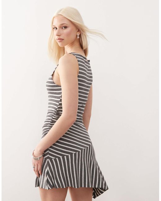 Collusion White – kleid