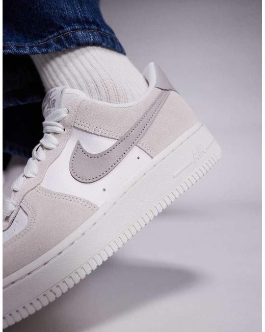 Zapatillas De Deporte Beis Y Crema Air Force 1 De -Negro Nike de color Blue