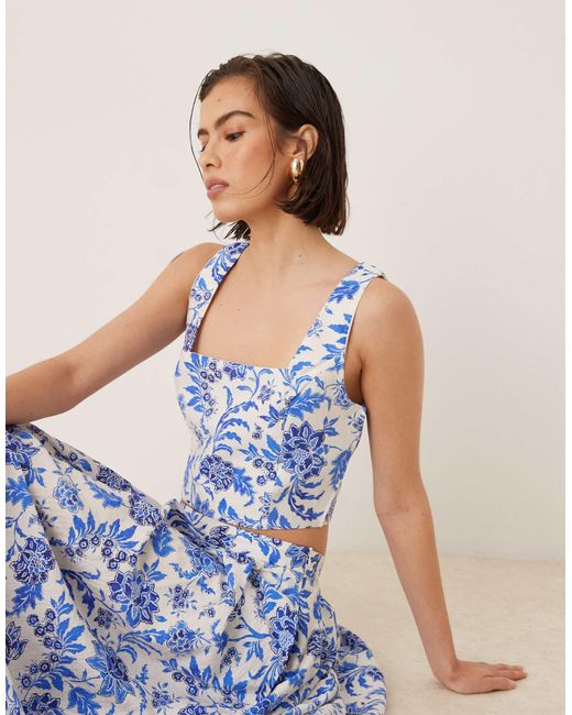 Top encolure carrée d'ensemble à fleurs Mango en coloris Blue