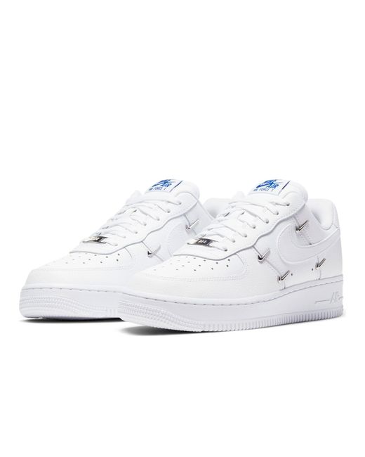 nike air force 1 07 trainers with metallic mini swoosh in white