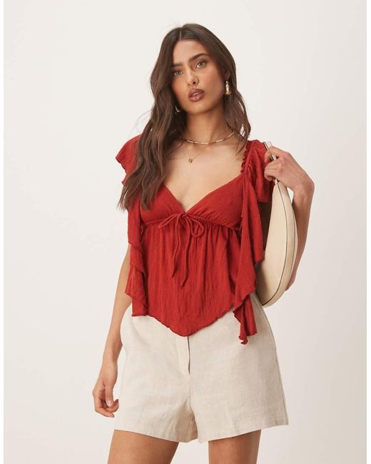 ASOS Top Van Kreukelstof Met Fladdermouwen En Open Achterkant in het Red