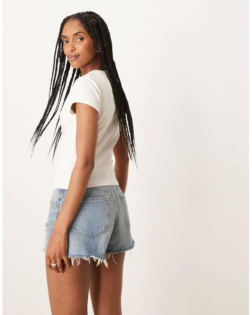 Camiseta Con Diseño Encogido Y Estampado Gráfico Playero De -Blanco ASOS de color White