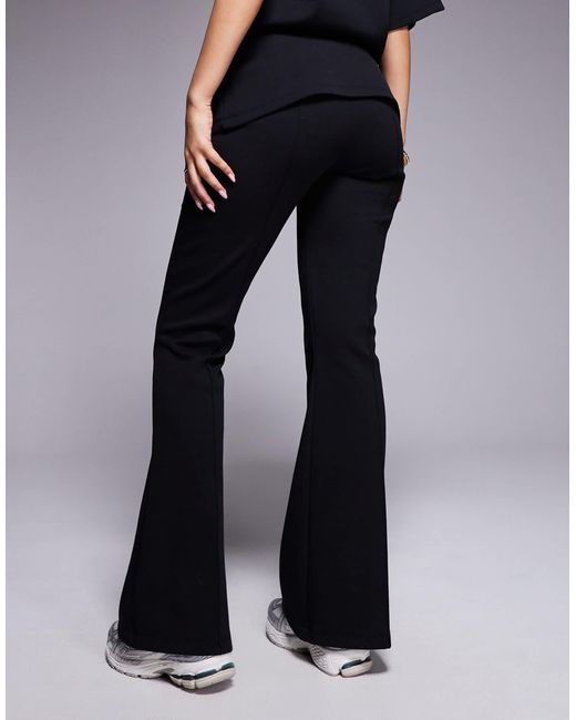 ASOS Blue – schmal geschnittene, ausgestellte interlock-hose