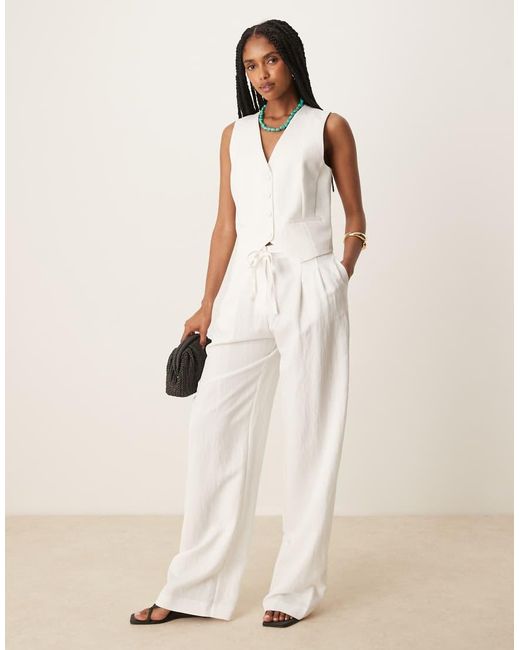 Pantalones Blancos De Pernera Recta Con Lazada En La Cintura De Tejido Ligero De (Parte De Un Conjunto) Mango de color Natural
