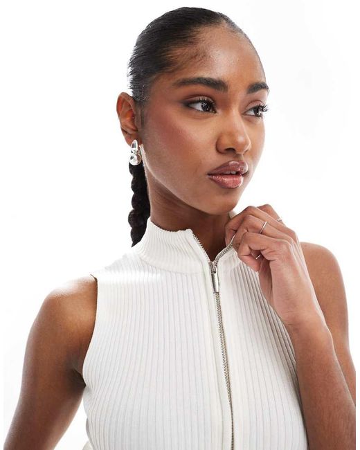 Brave Soul White Ribbed Knitted Waistcoat With Zip