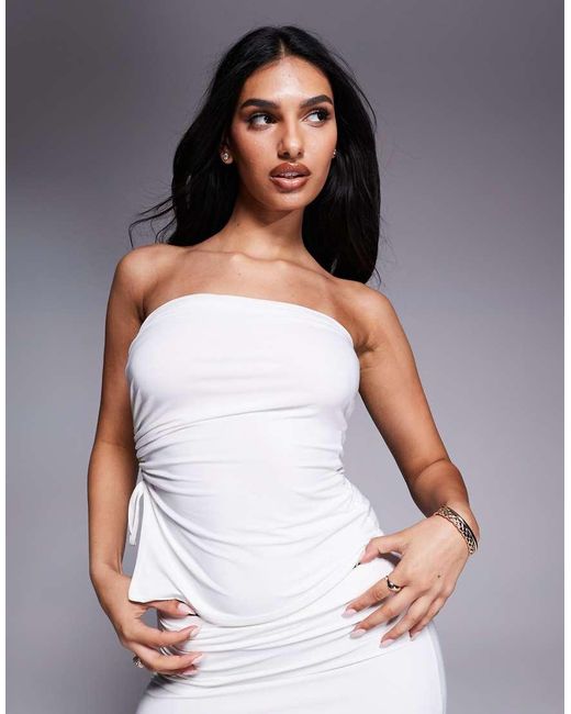 Kaiia Exclusives in het White