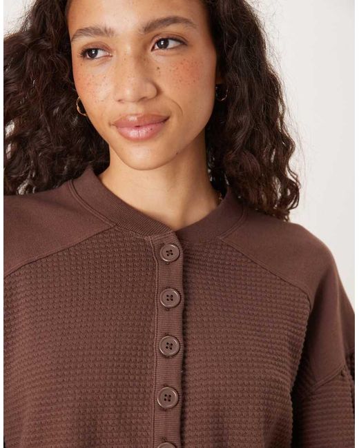 ASOS Brown Long Sleeve Waffle Henley T-shirt With Puff Sleeve Detail