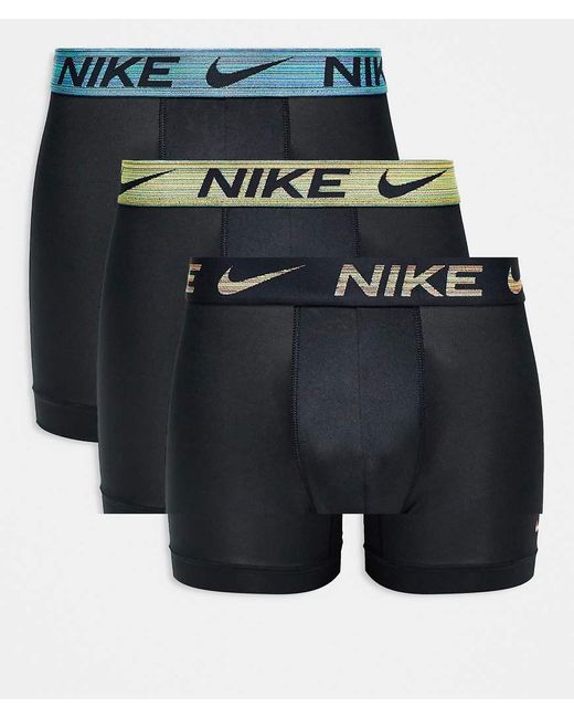 Essential di Nike in Black da Uomo