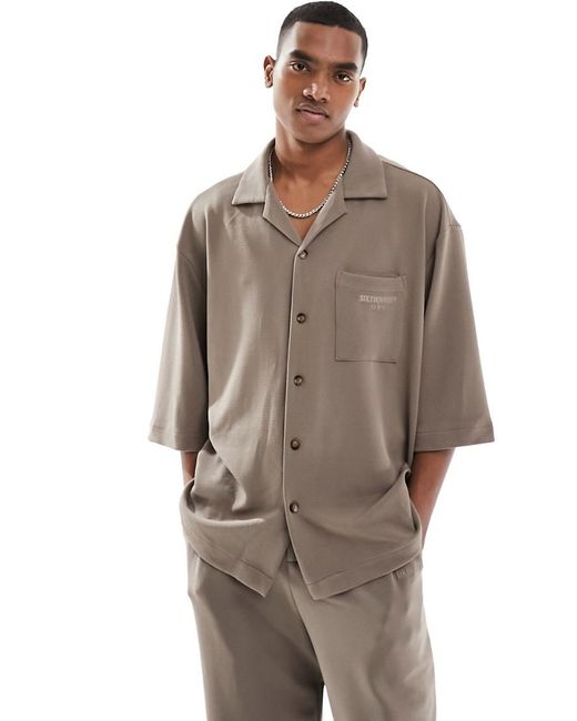 Camisa De Manga Corta De Tejido Texturizado De (Parte De Un Conjunto) Sixth June de hombre de color Brown