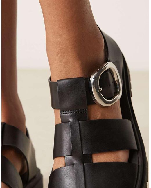 Monarch di ASOS in Black