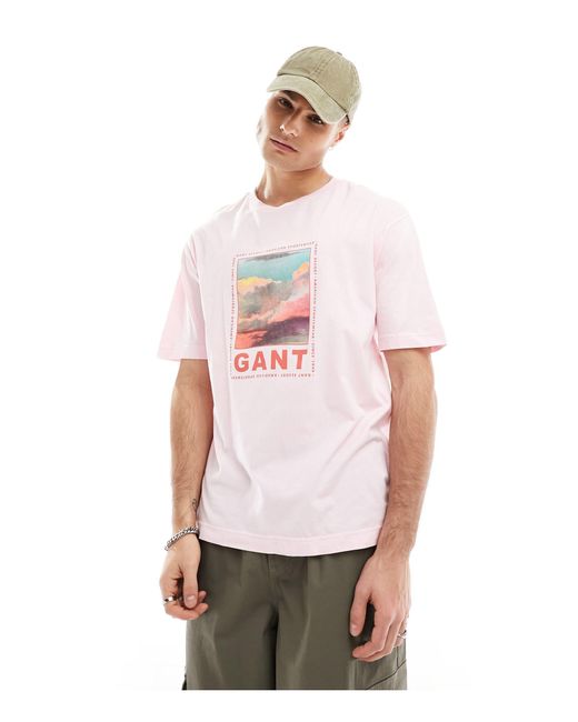 T-shirt comoda con stampa del logo e di nuvole slavata davanti di Gant in Pink da Uomo