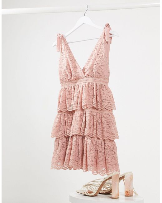 Robe Courte En Dentelle A Volants Superposes Vieux Dentelle Bardot En Coloris Rose Lyst