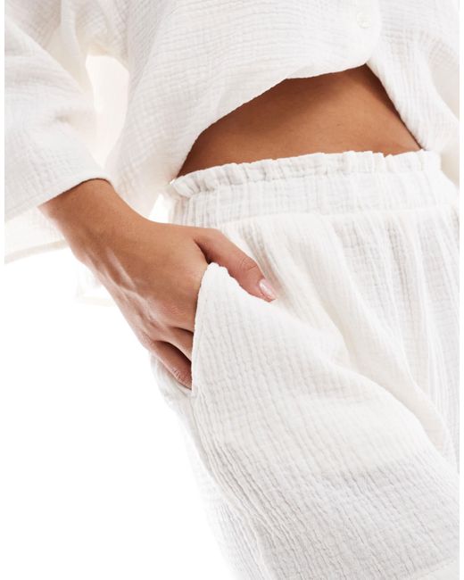 Short d'ensemble texturé Vero Moda en coloris White