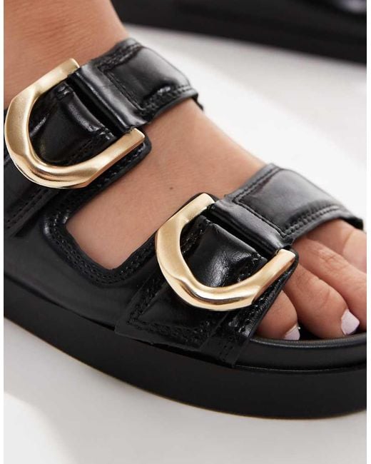 Stradivarius Platte Sandalen Met Dikke Zool in het Black