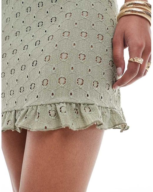 Vestito Corto Estivo Allacciato Al Collo All'Uncinetto Color Kaki Con Schiena Scoperta di Miss Selfridge in Green