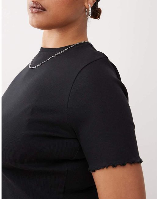 Collusion Black Plus Lettuce Edge Ribbed T-shirt