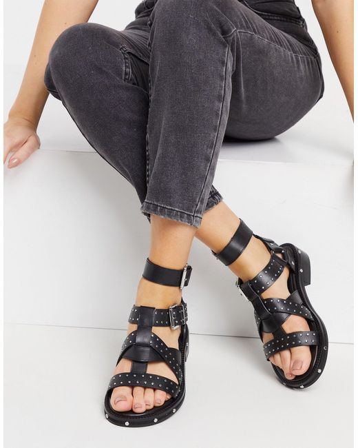 wide chunky sandals