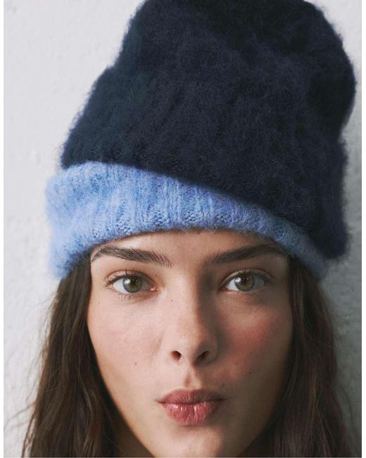 Pull&Bear Blue Short Knitted Beanie