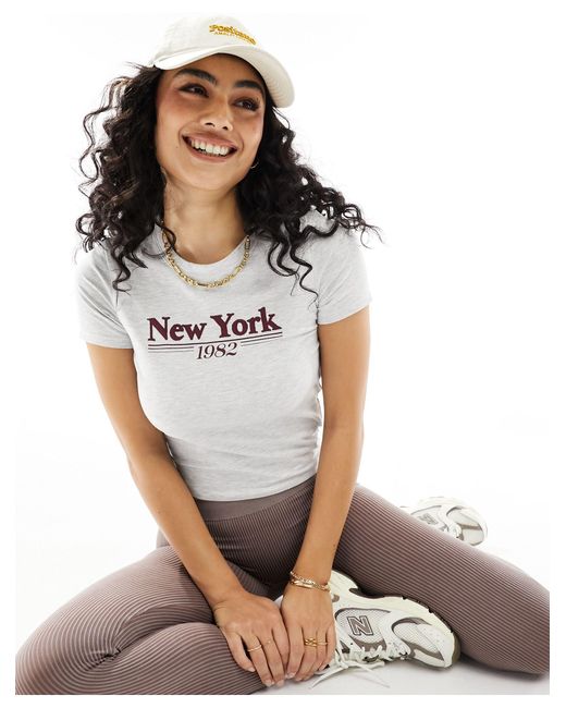Cotton On White Cotton on – figurbetontes t-shirt mit new-york-grafikprint und knappem schnitt