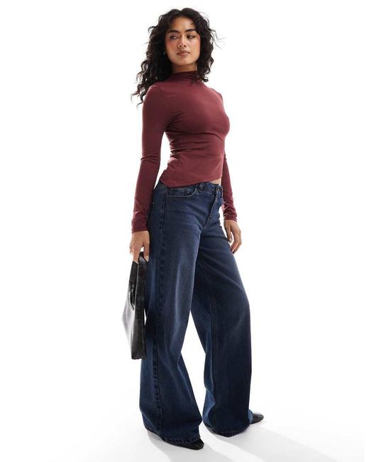 Top A Maniche Lunghe Bordeaux di ASOS in Red